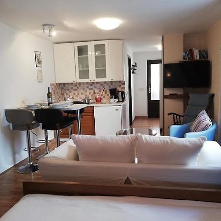 Studio Apartman Meli Lejlighed Poreč Eksteriør billede