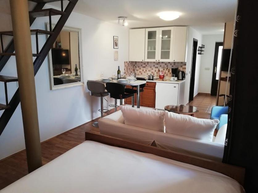 Studio Apartman Meli Lejlighed Poreč Eksteriør billede
